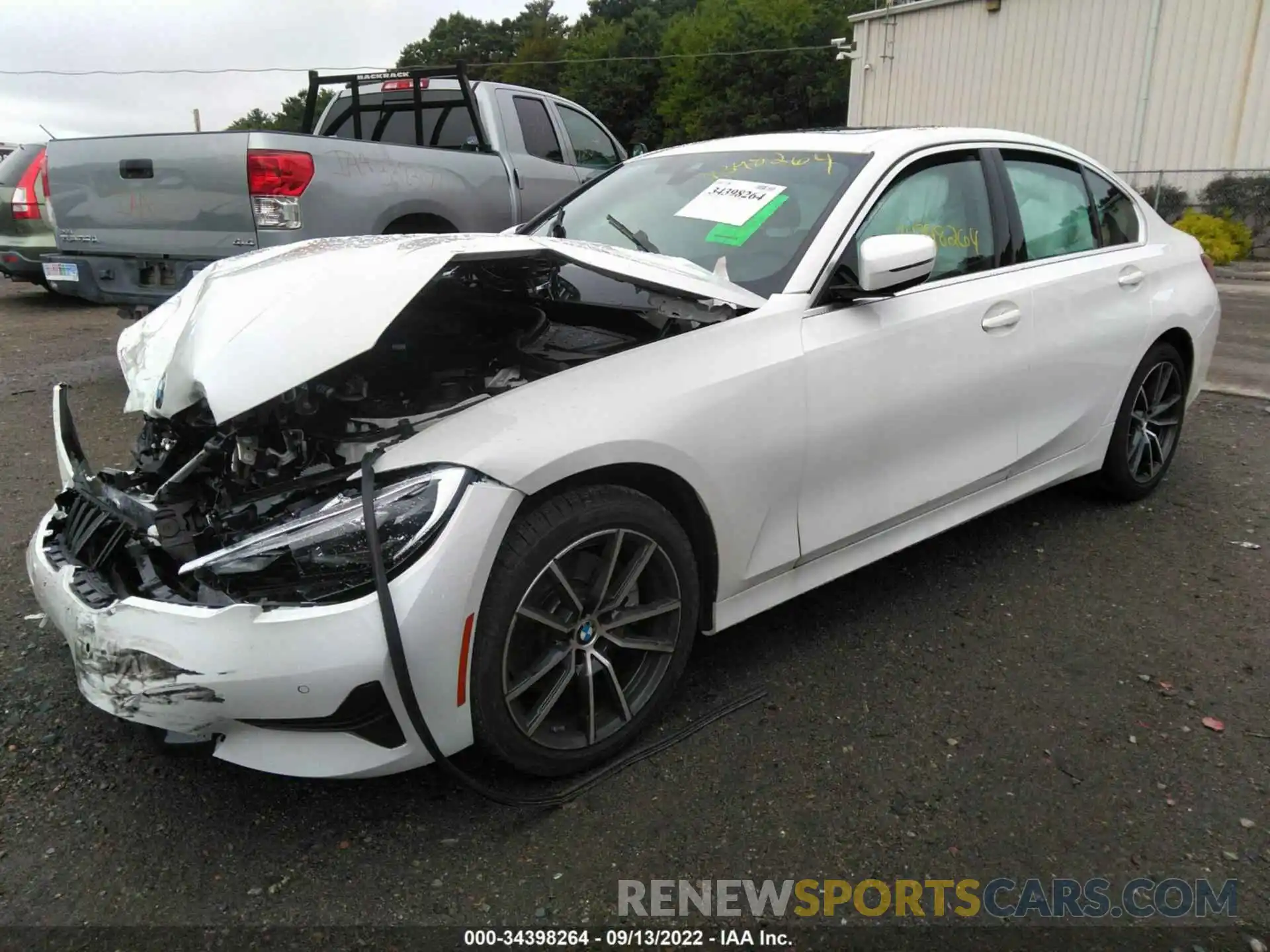 2 Photograph of a damaged car 3MW5R7J05N8C43400 BMW 3 SERIES 2022