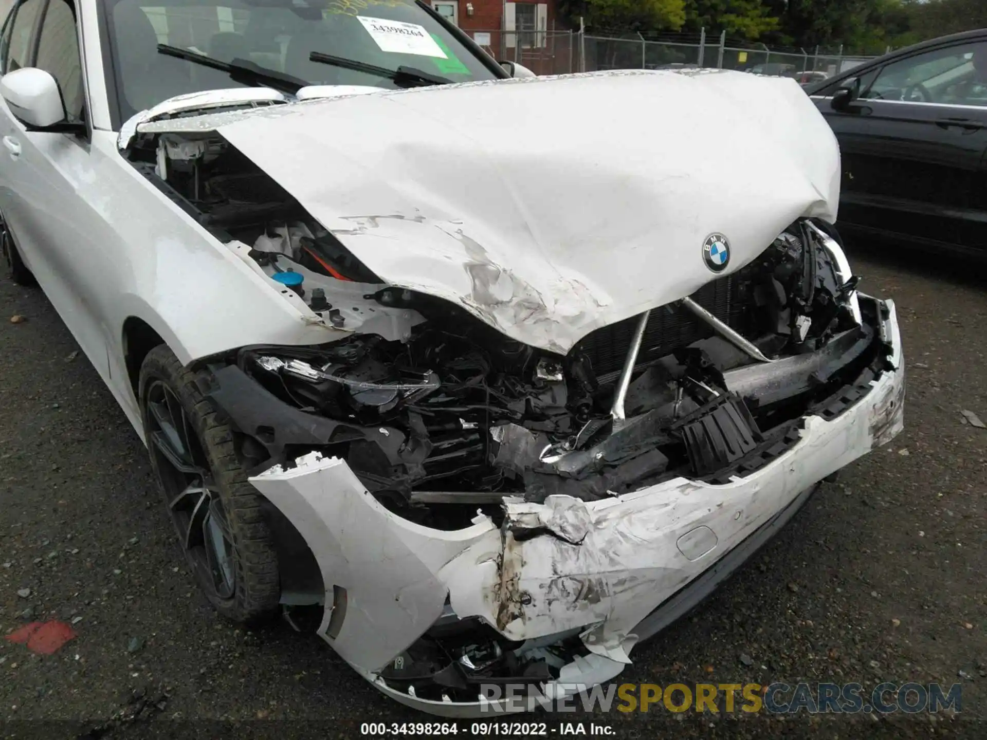 6 Photograph of a damaged car 3MW5R7J05N8C43400 BMW 3 SERIES 2022