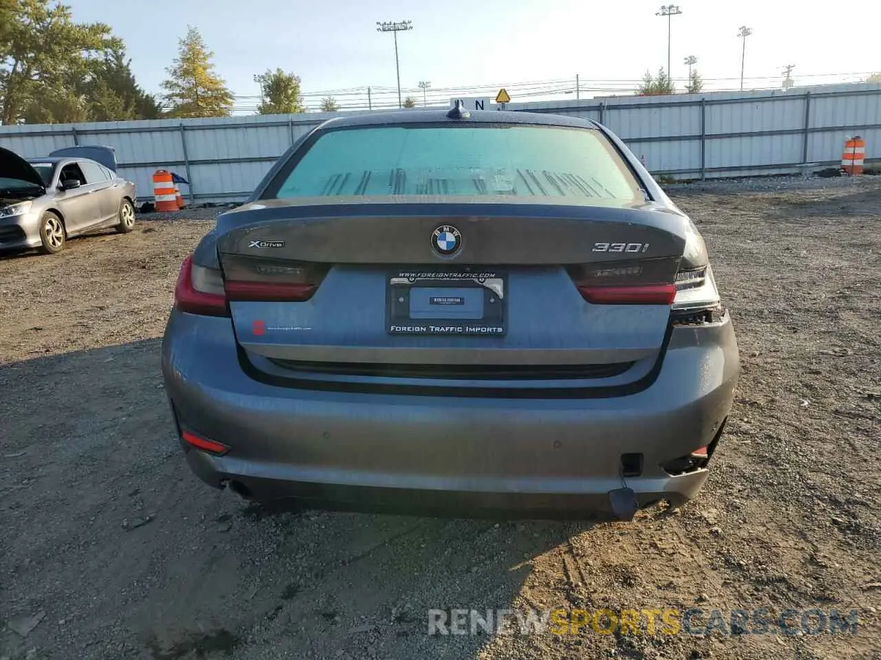 6 Photograph of a damaged car 3MW5R7J06N8C27478 BMW 3 SERIES 2022