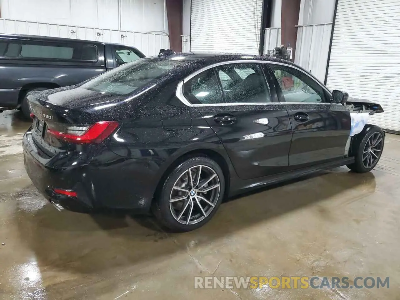 3 Photograph of a damaged car 3MW5R7J06N8C42045 BMW 3 SERIES 2022