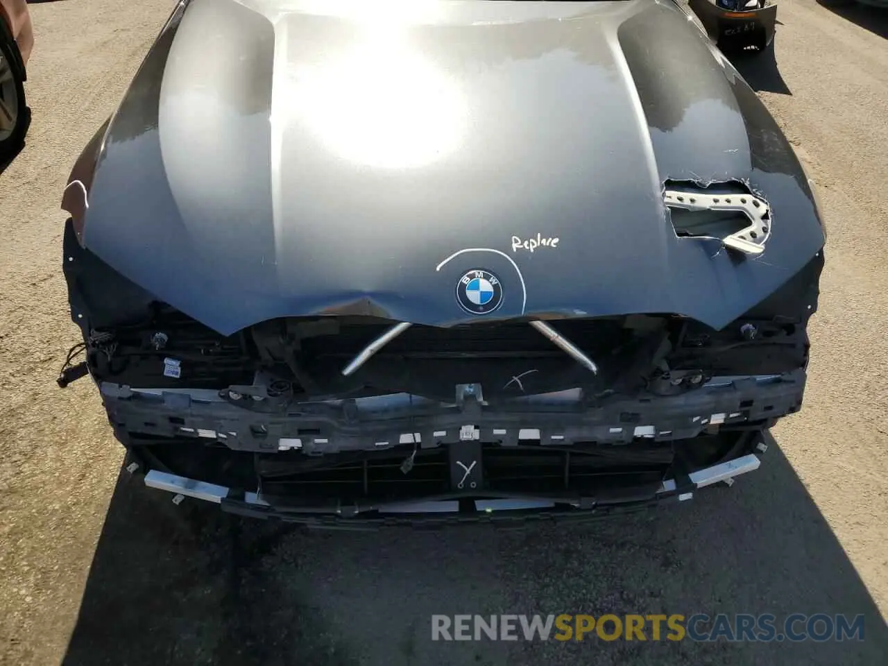 11 Photograph of a damaged car 3MW5R7J06N8C52610 BMW 3 SERIES 2022