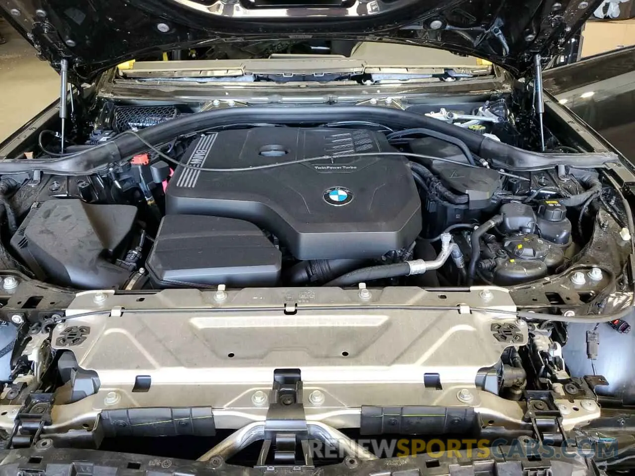 11 Photograph of a damaged car 3MW5R7J06N8C66944 BMW 3 SERIES 2022