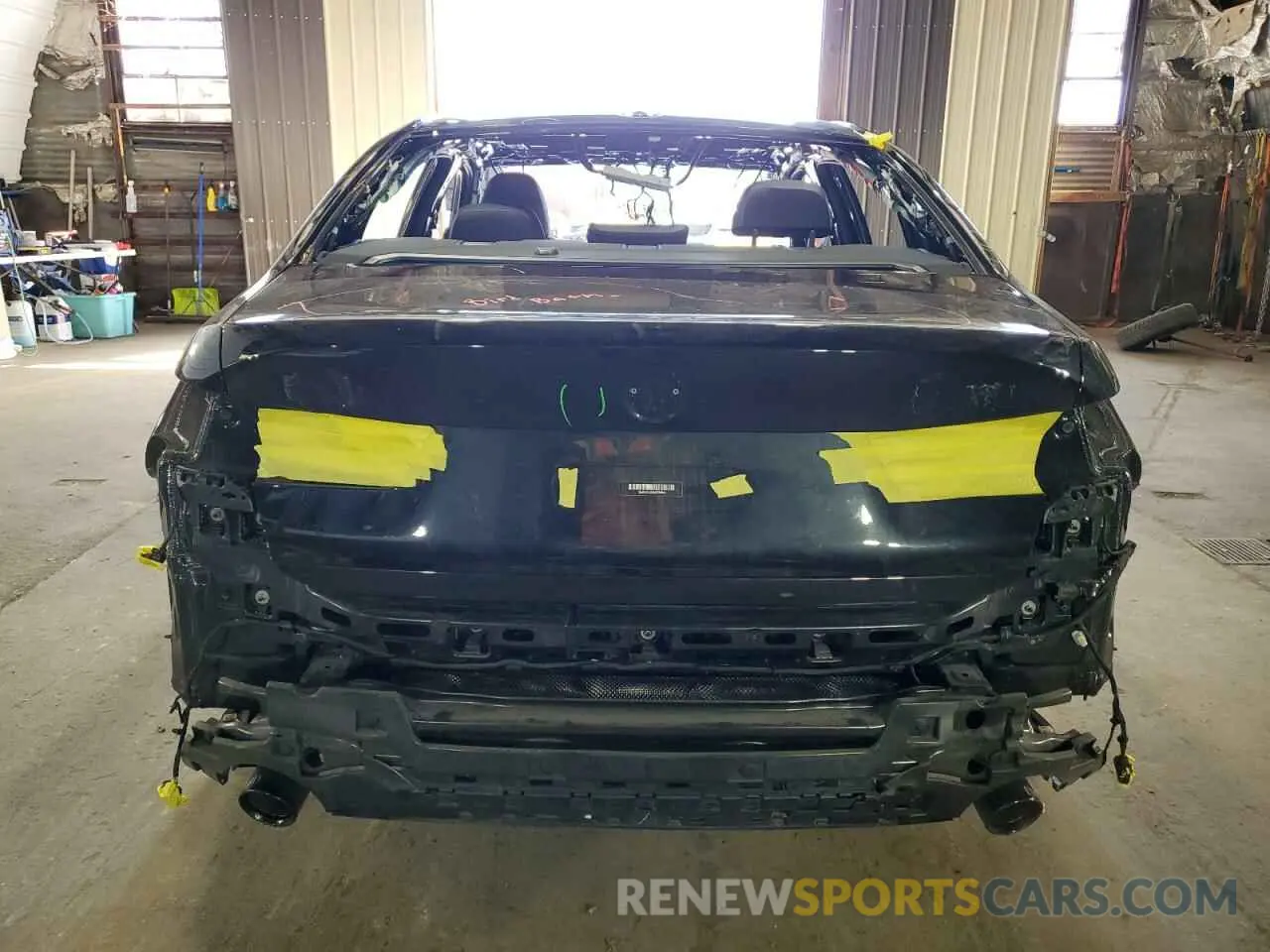 6 Photograph of a damaged car 3MW5R7J06N8C66944 BMW 3 SERIES 2022