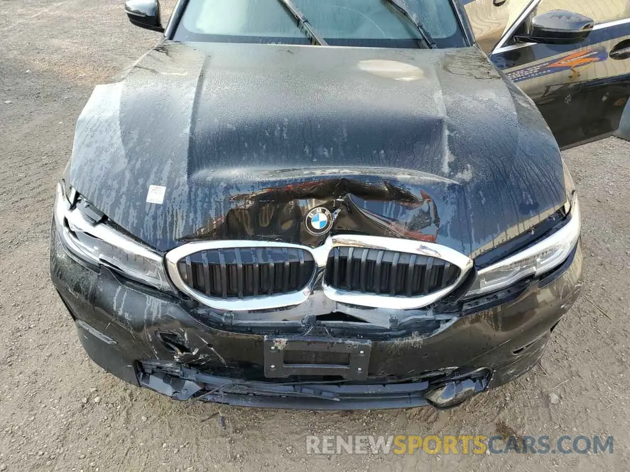 11 Photograph of a damaged car 3MW5R7J06N8C73442 BMW 3 SERIES 2022