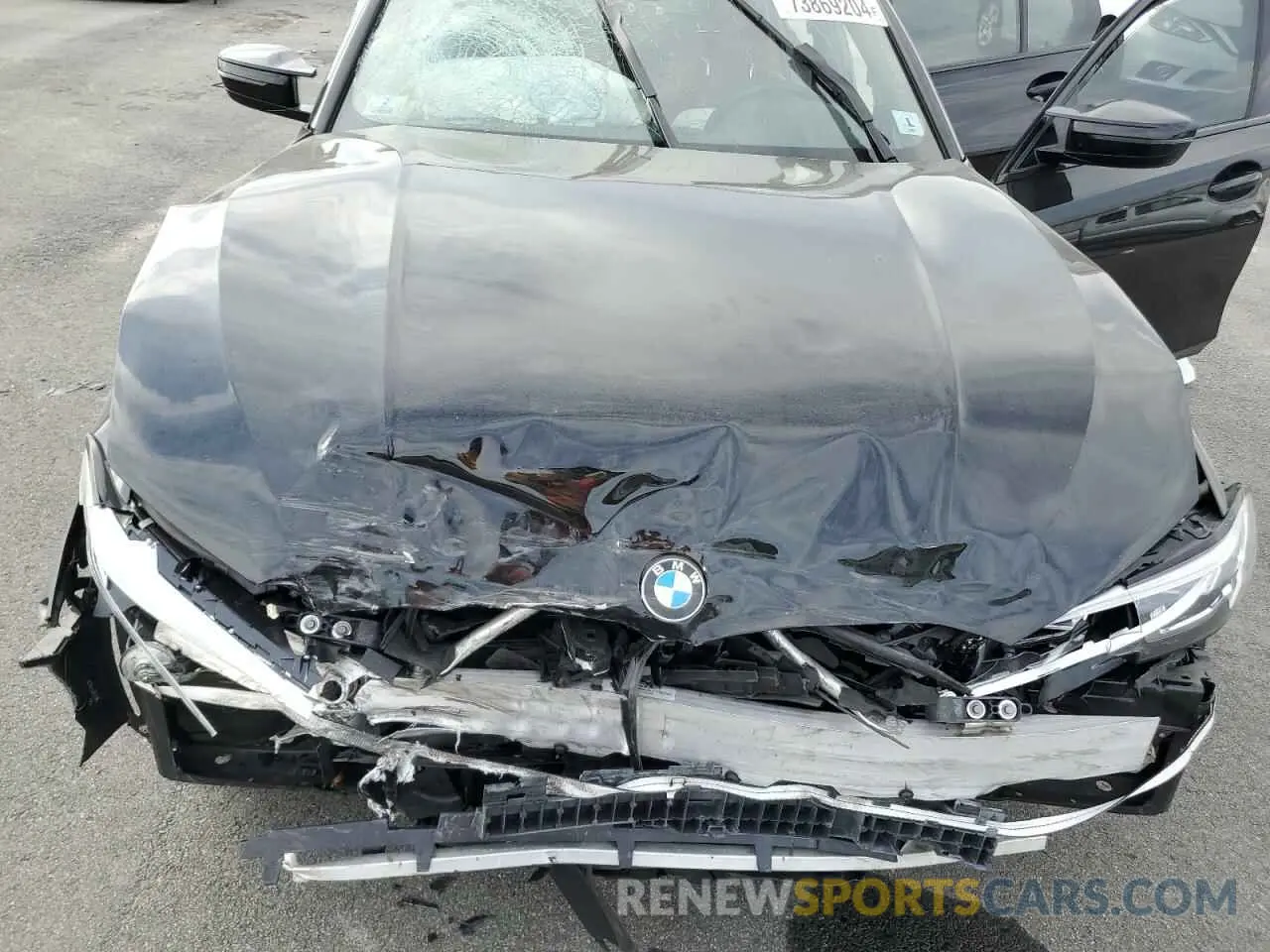 11 Photograph of a damaged car 3MW5R7J08N8C49661 BMW 3 SERIES 2022