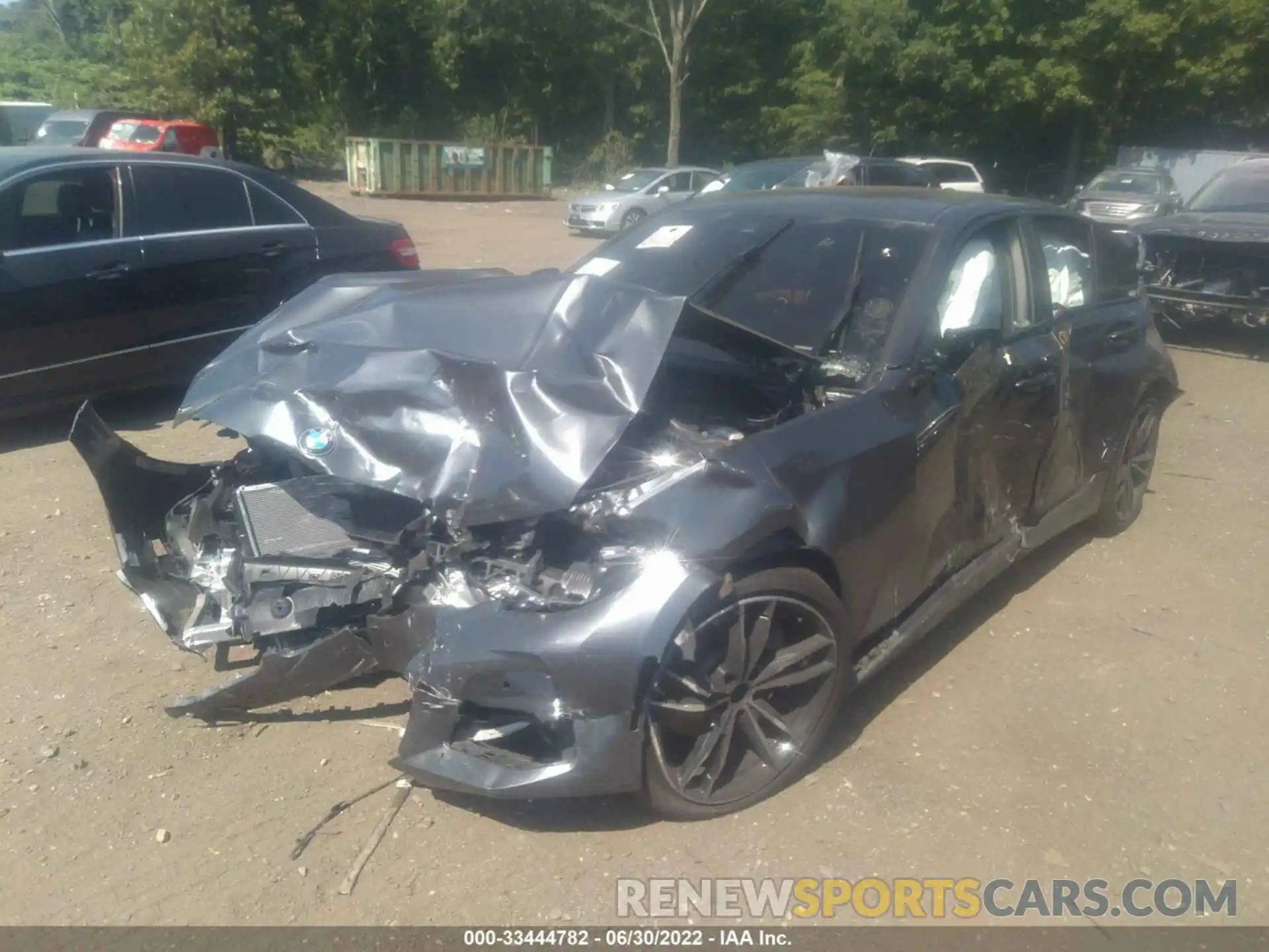 2 Photograph of a damaged car 3MW5R7J09N8C52052 BMW 3 SERIES 2022