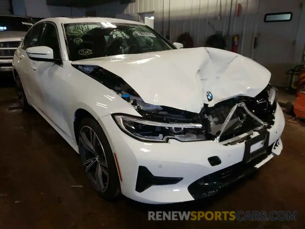 1 Photograph of a damaged car 3MW5R7J0XN8C26463 BMW 3 SERIES 2022