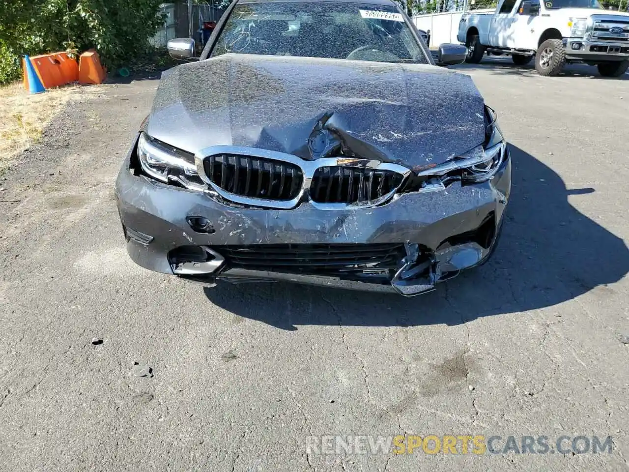 9 Photograph of a damaged car 3MW5R7J0XN8C62685 BMW 3 SERIES 2022