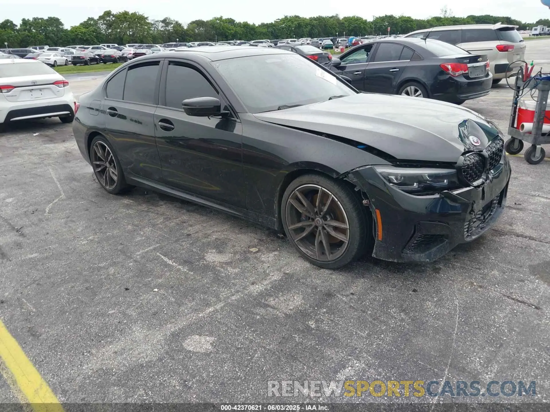 1 Photograph of a damaged car 3MW5U7J03N8C70092 BMW 3 SERIES 2022