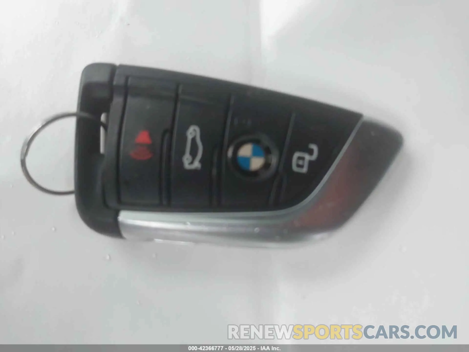 11 Photograph of a damaged car 3MW5U9J00N8C24859 BMW 3 SERIES 2022