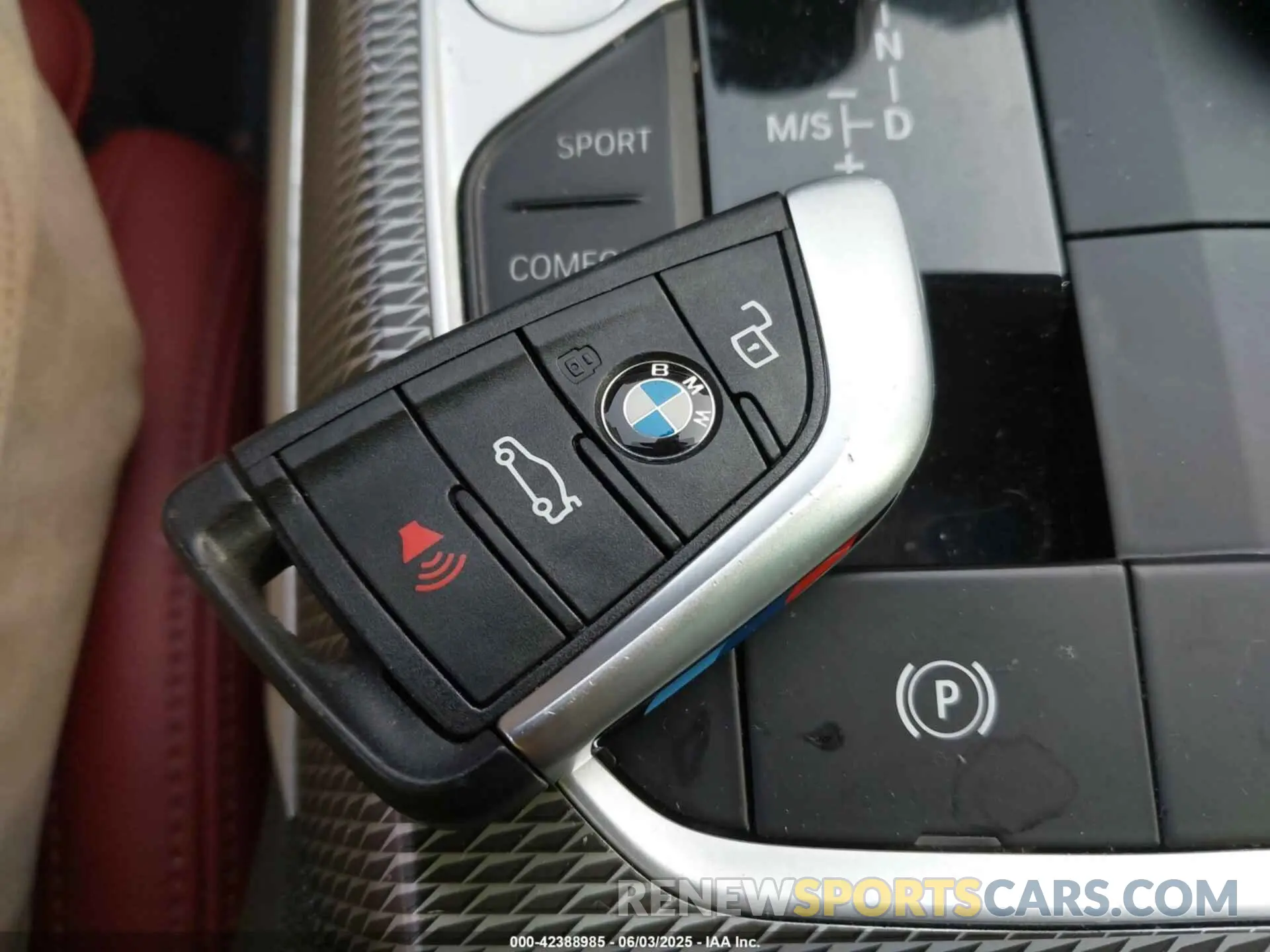 11 Photograph of a damaged car 3MW5U9J08N8C31526 BMW 3 SERIES 2022