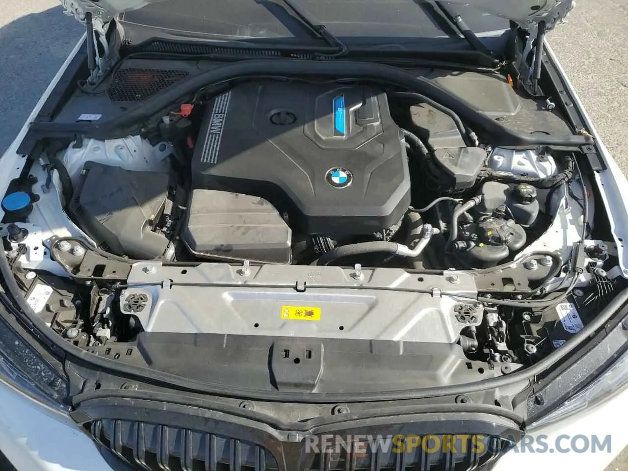 11 Photograph of a damaged car 3MW39FF01P8D02438 BMW 3 SERIES 2023