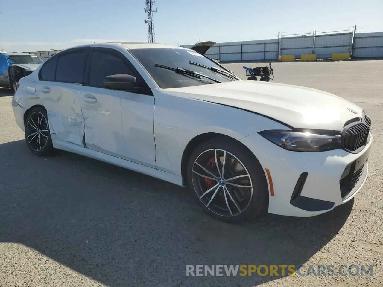 4 Photograph of a damaged car 3MW39FF01P8D02438 BMW 3 SERIES 2023