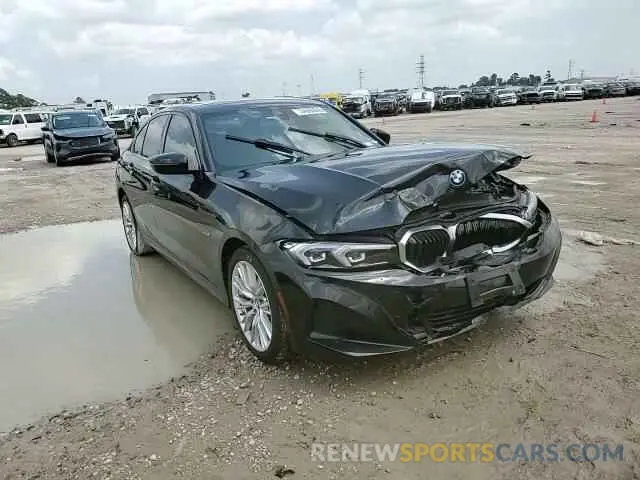 13 Photograph of a damaged car 3MW39FF01P8D04545 BMW 3 SERIES 2023