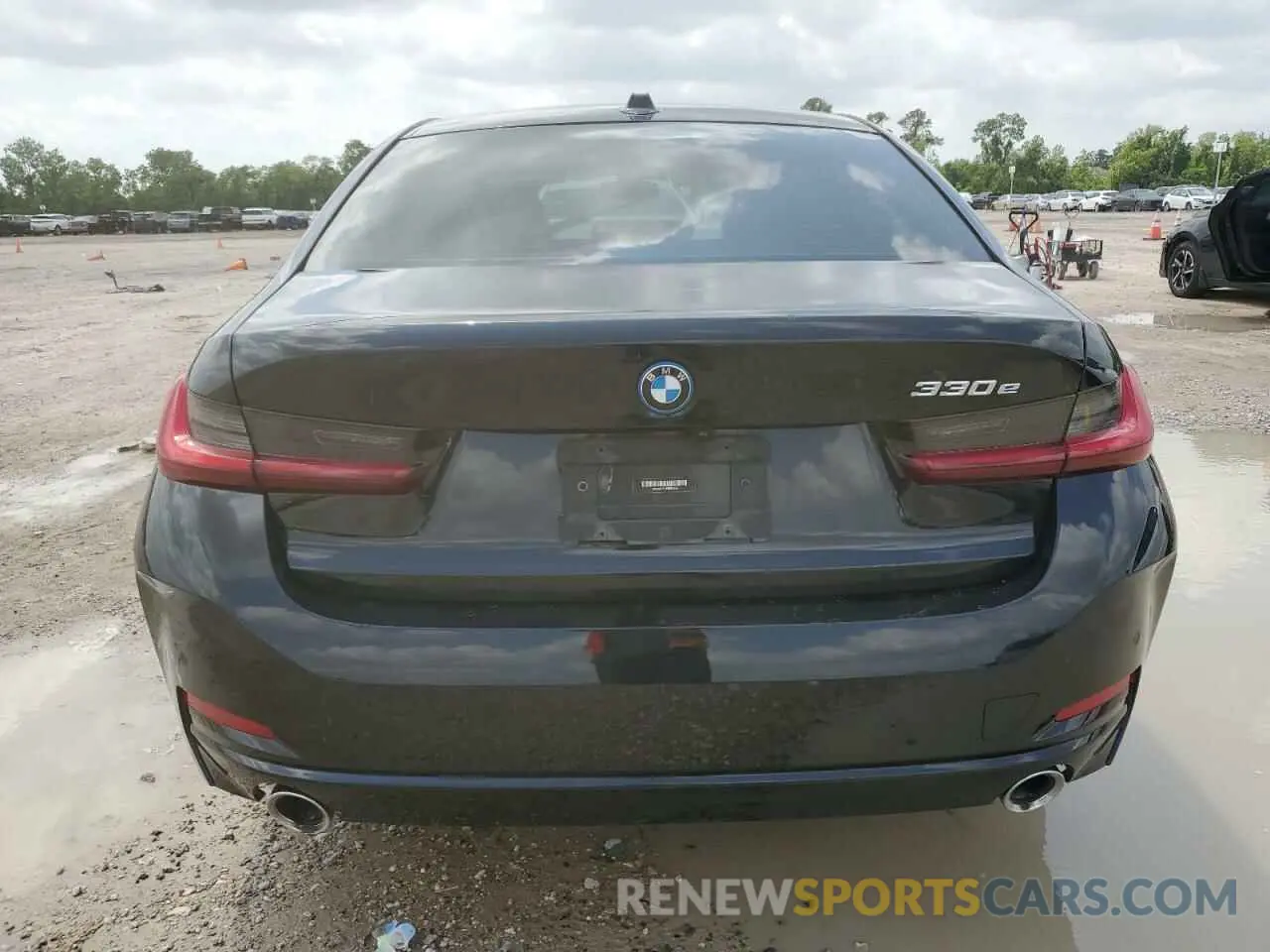 6 Photograph of a damaged car 3MW39FF01P8D04545 BMW 3 SERIES 2023