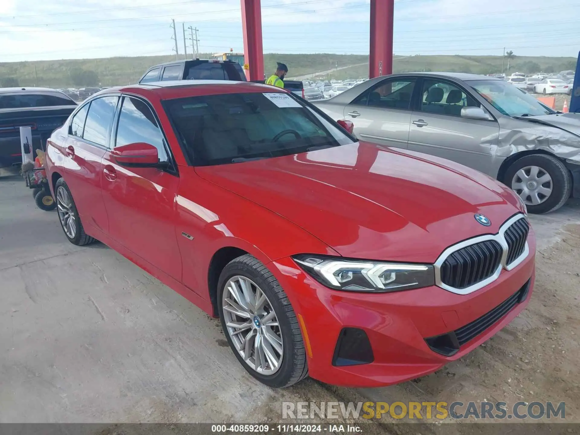 1 Photograph of a damaged car 3MW39FF04P8D05172 BMW 3 SERIES 2023
