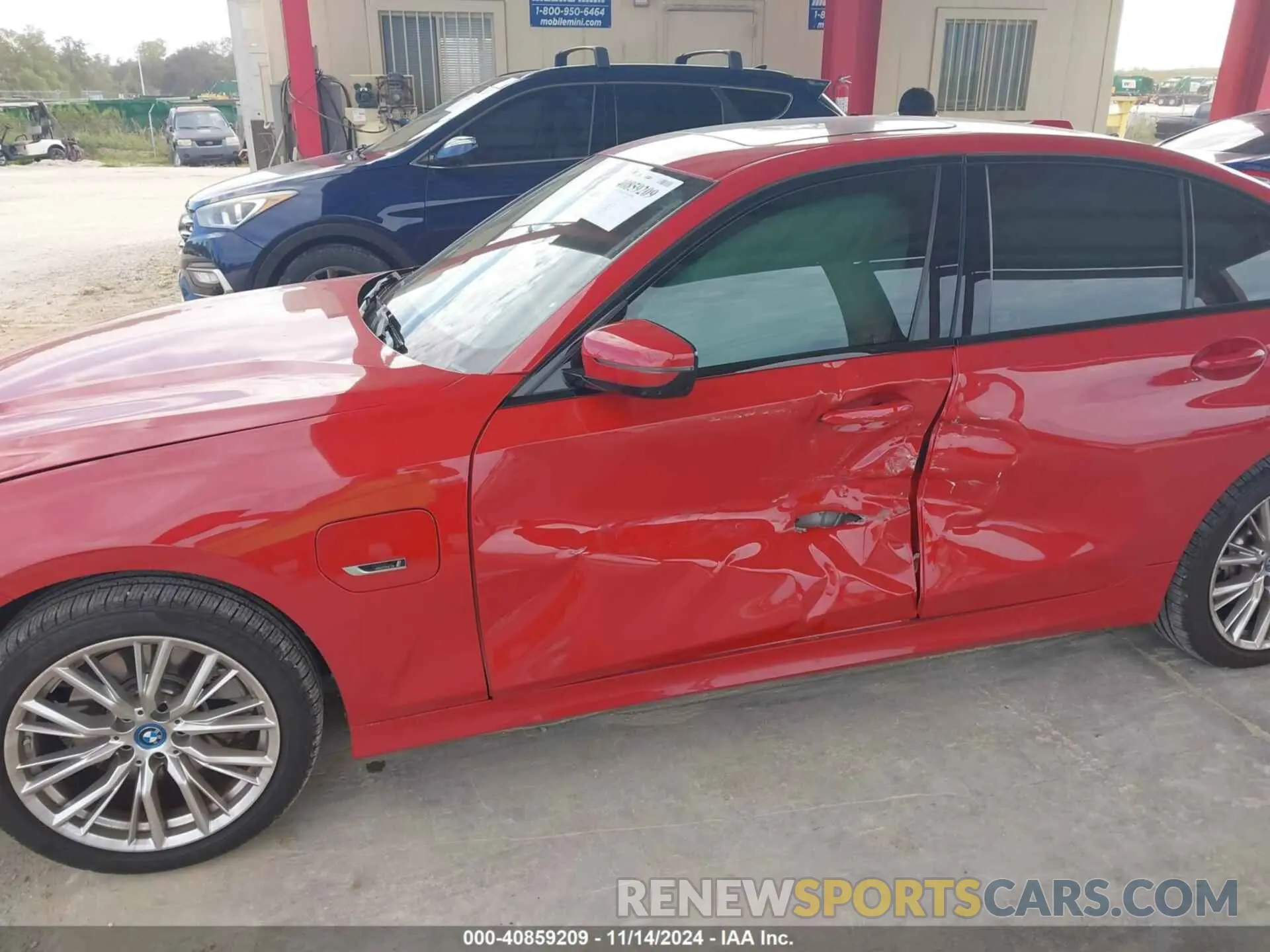 6 Photograph of a damaged car 3MW39FF04P8D05172 BMW 3 SERIES 2023
