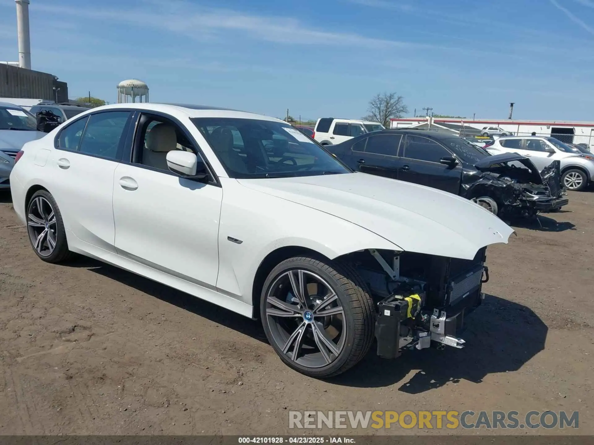 1 Photograph of a damaged car 3MW39FS02P8D03877 BMW 3 SERIES 2023