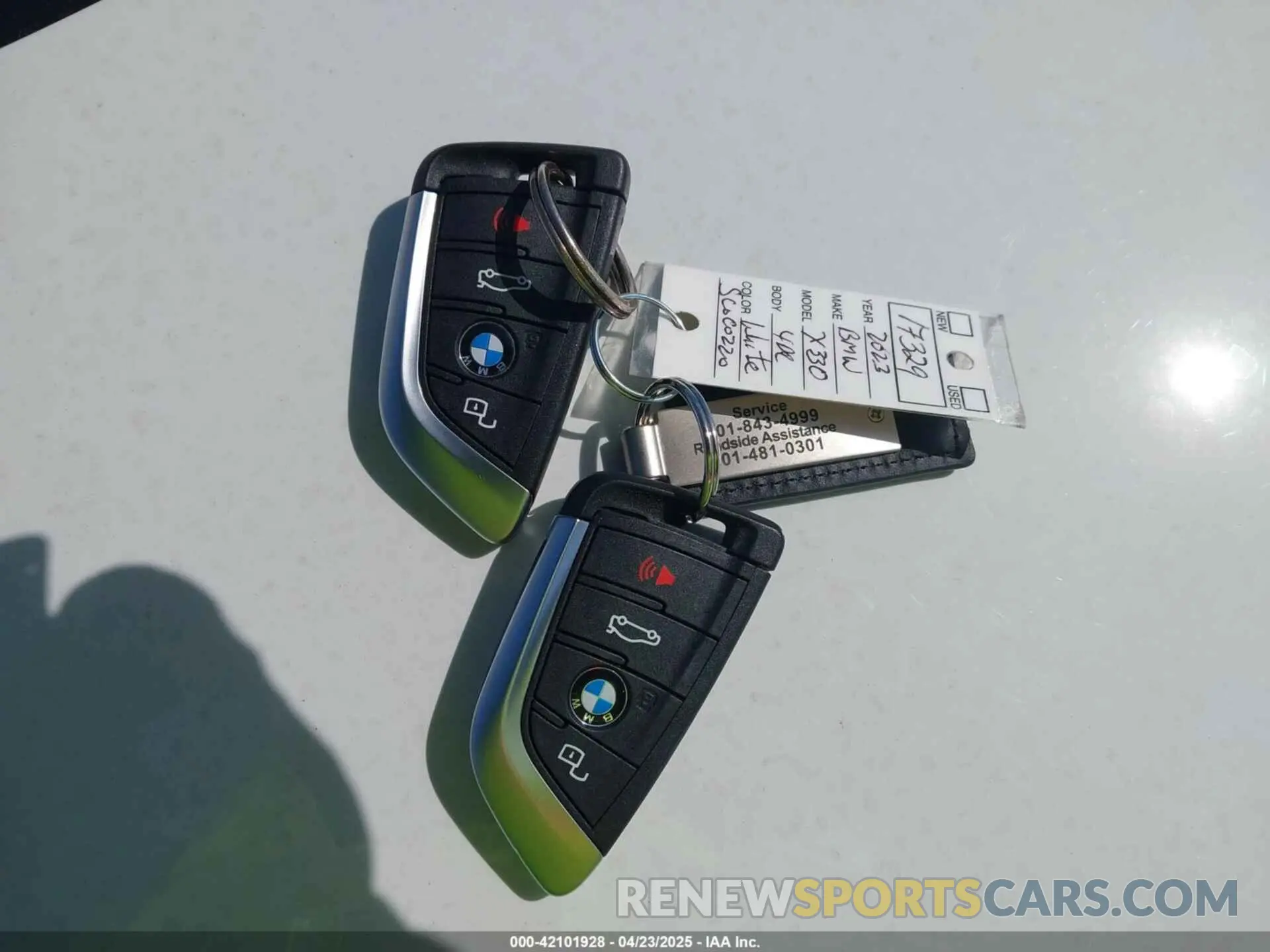11 Photograph of a damaged car 3MW39FS02P8D03877 BMW 3 SERIES 2023