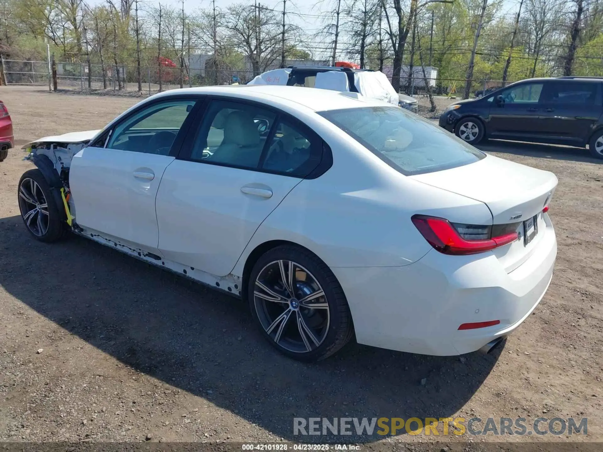 3 Photograph of a damaged car 3MW39FS02P8D03877 BMW 3 SERIES 2023