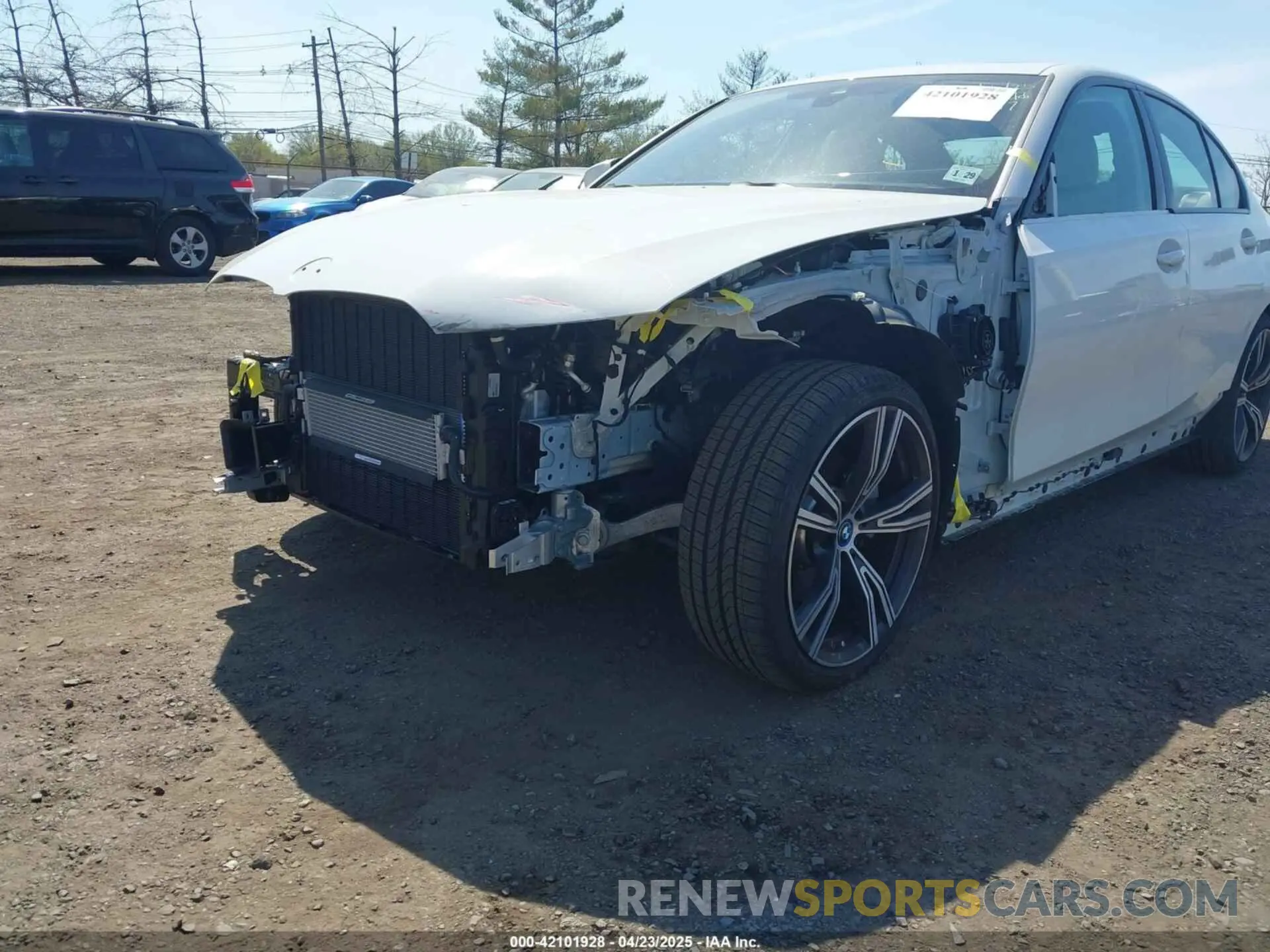 6 Photograph of a damaged car 3MW39FS02P8D03877 BMW 3 SERIES 2023