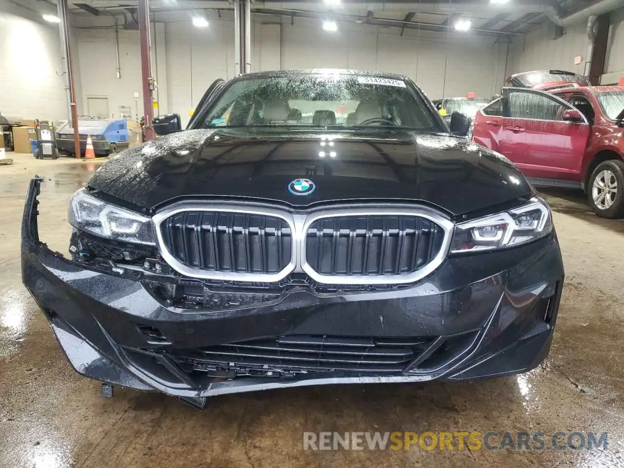 5 Photograph of a damaged car 3MW39FS08P8C88897 BMW 3 SERIES 2023