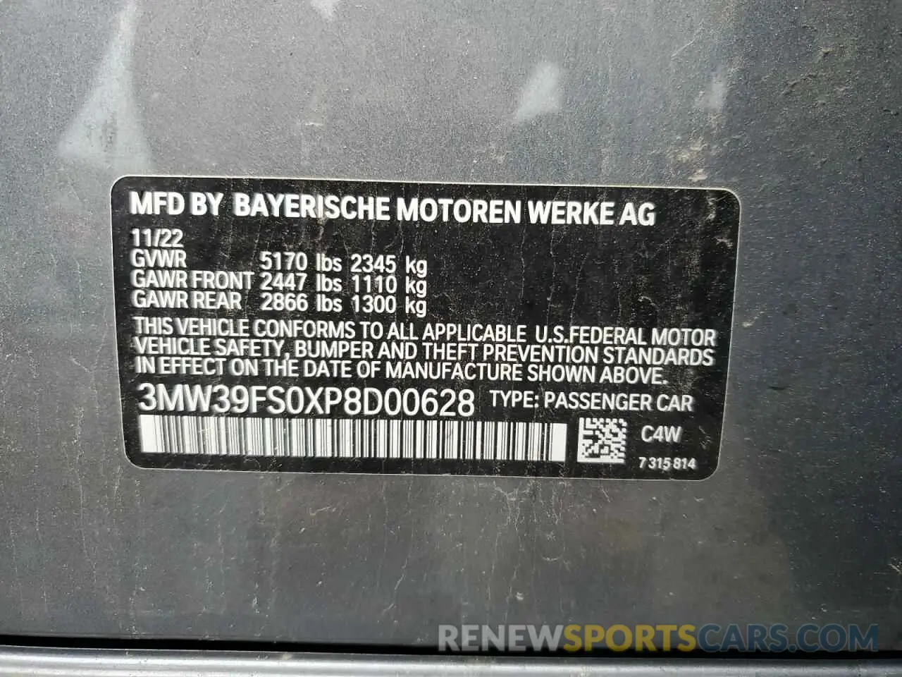 12 Photograph of a damaged car 3MW39FS0XP8D00628 BMW 3 SERIES 2023
