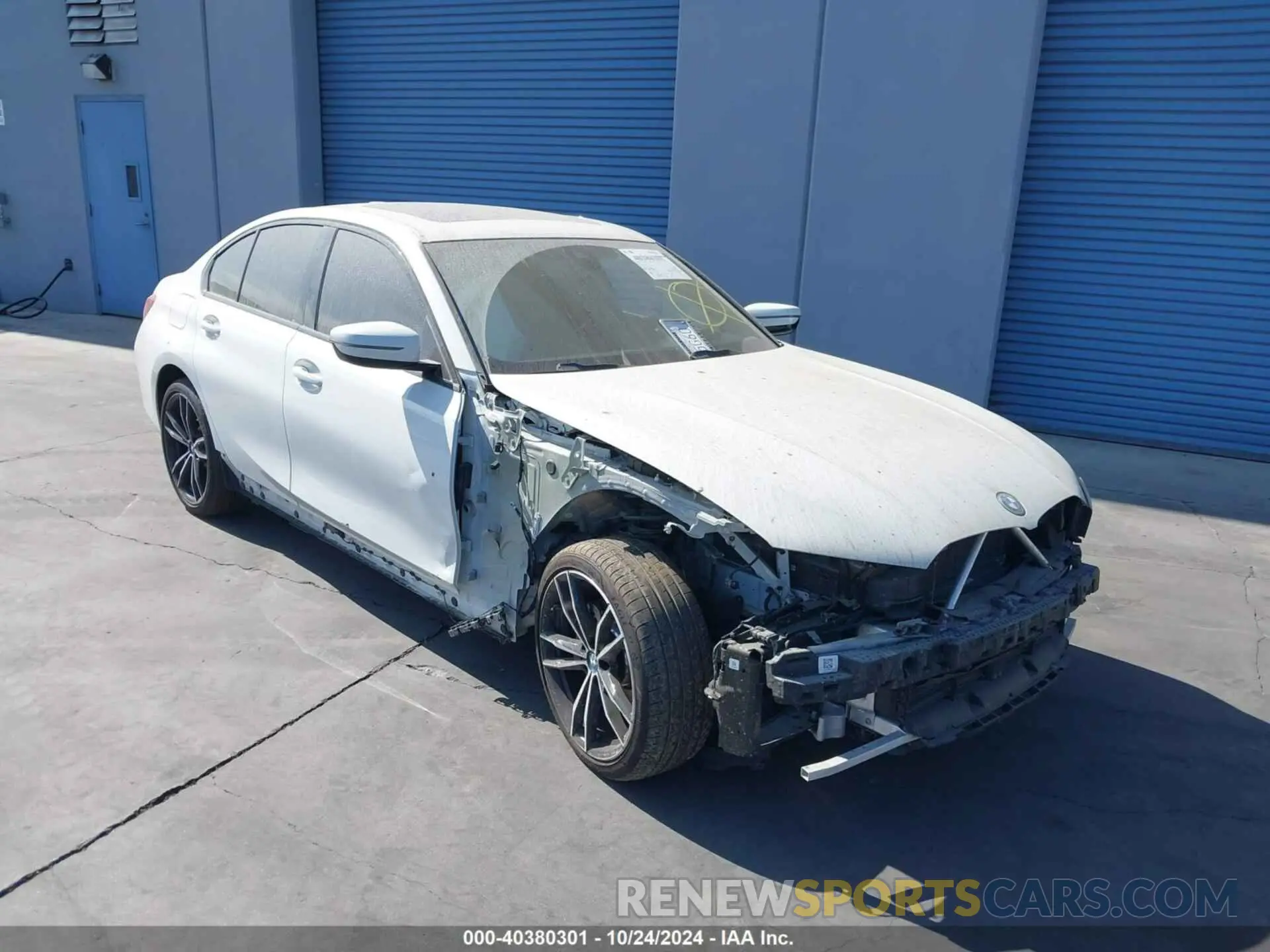 1 Photograph of a damaged car 3MW39FS0XP8D08065 BMW 3 SERIES 2023