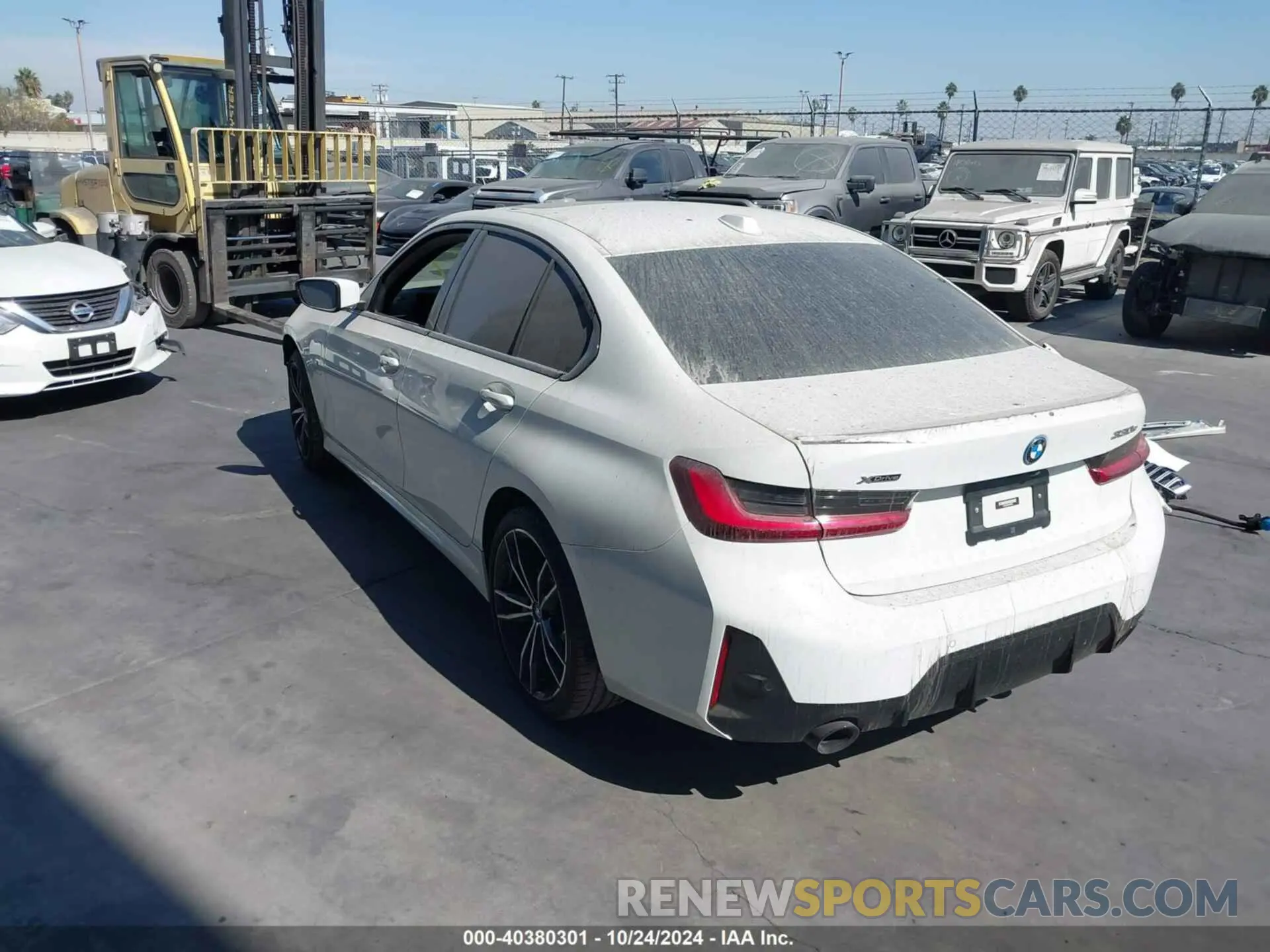 3 Photograph of a damaged car 3MW39FS0XP8D08065 BMW 3 SERIES 2023