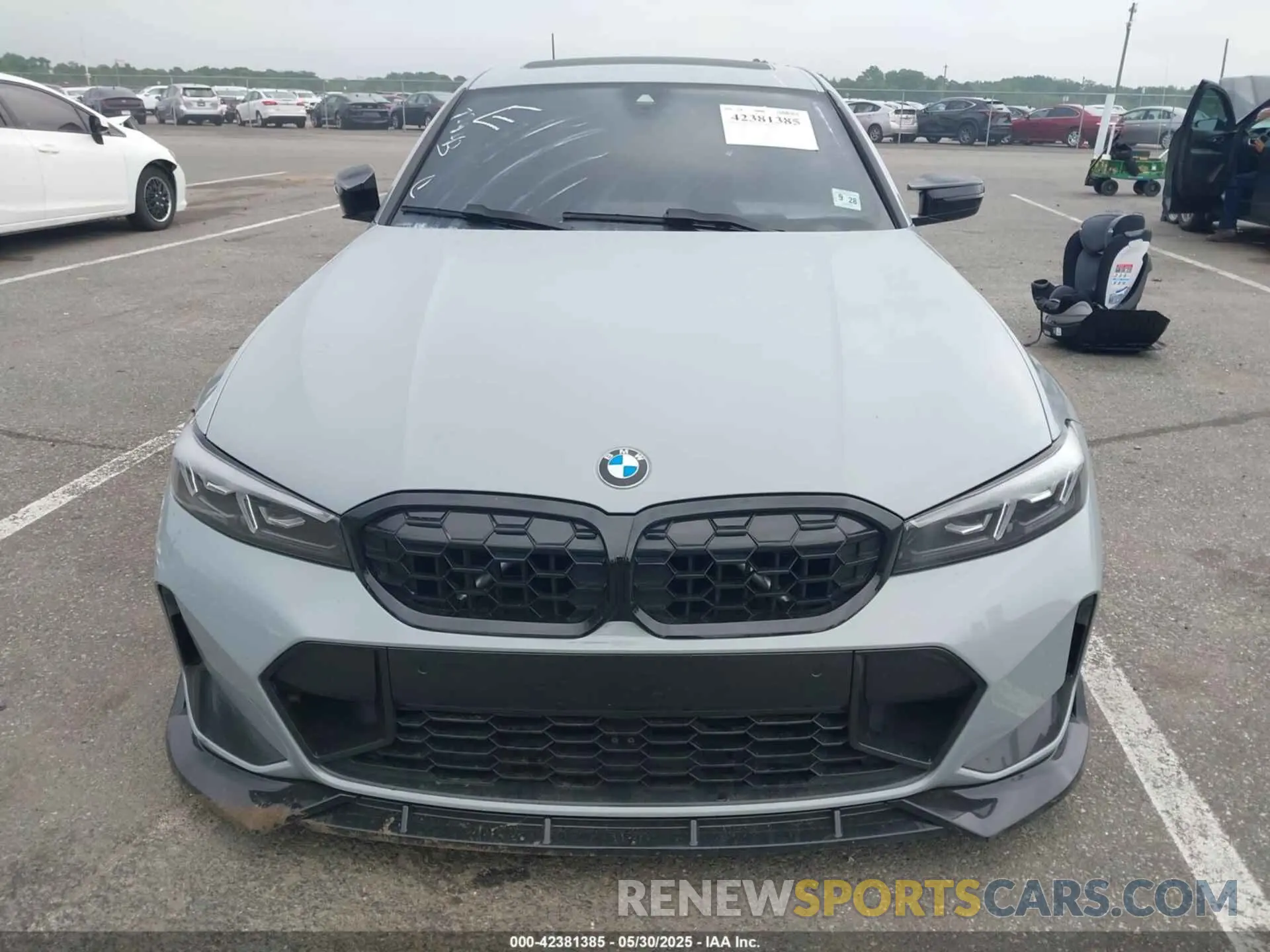 12 Photograph of a damaged car 3MW49FF00P8D77443 BMW 3 SERIES 2023