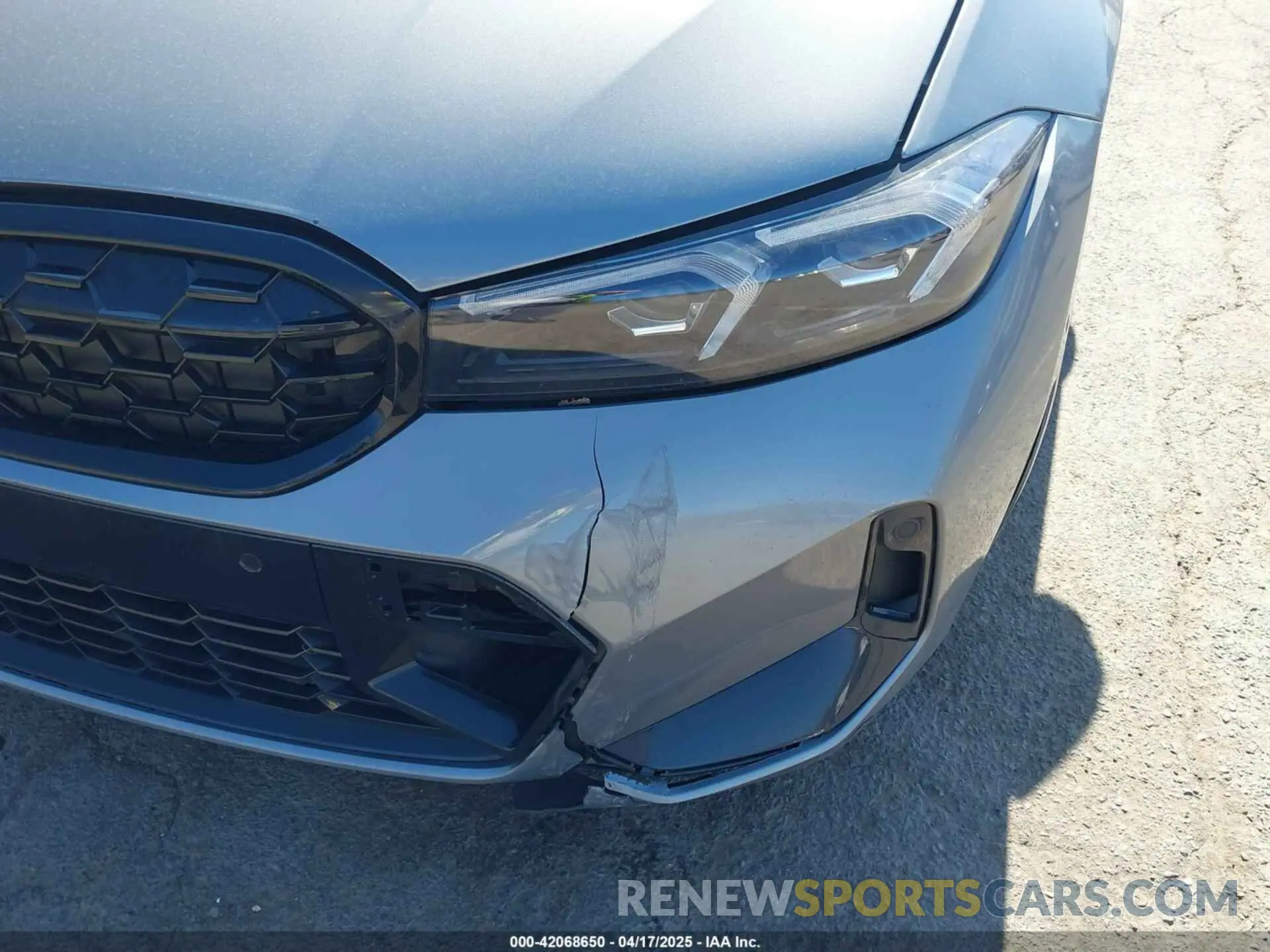 6 Photograph of a damaged car 3MW49FF02P8C79255 BMW 3 SERIES 2023
