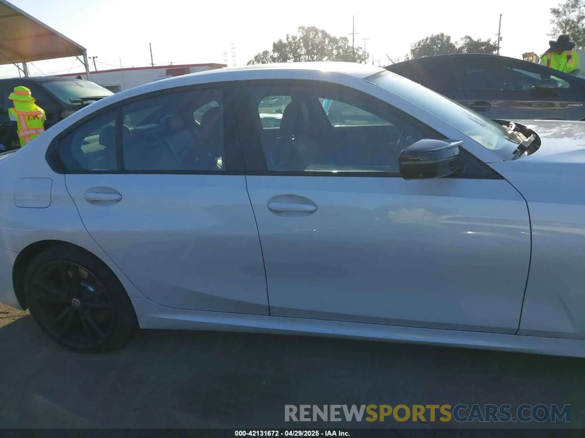 13 Photograph of a damaged car 3MW49FF09P8C88244 BMW 3 SERIES 2023