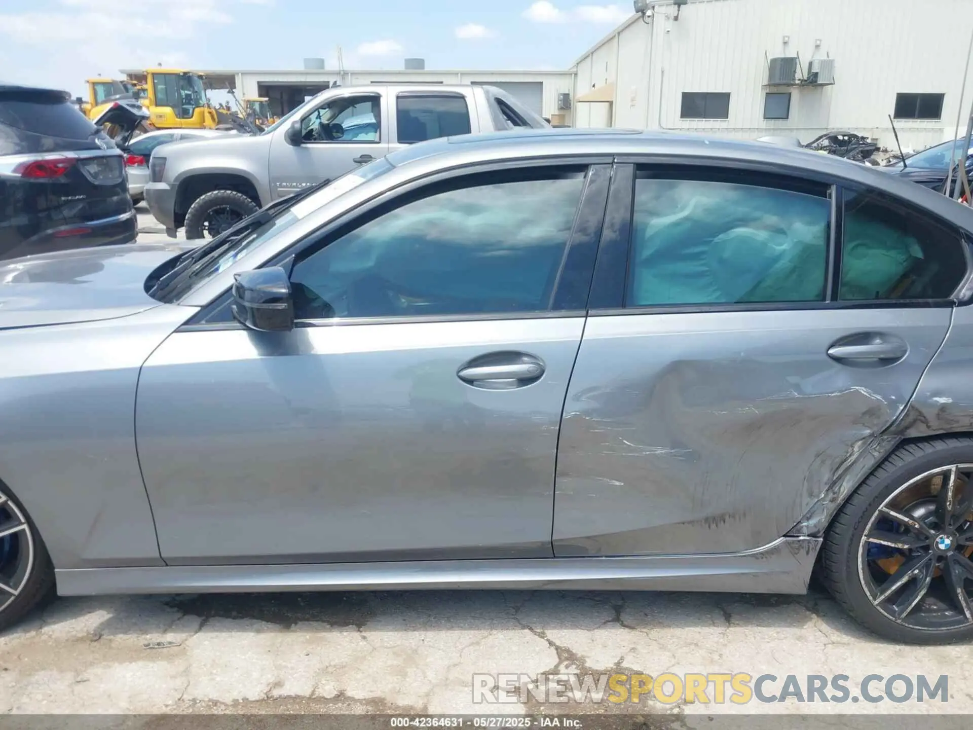 14 Photograph of a damaged car 3MW49FS01P8D06094 BMW 3 SERIES 2023