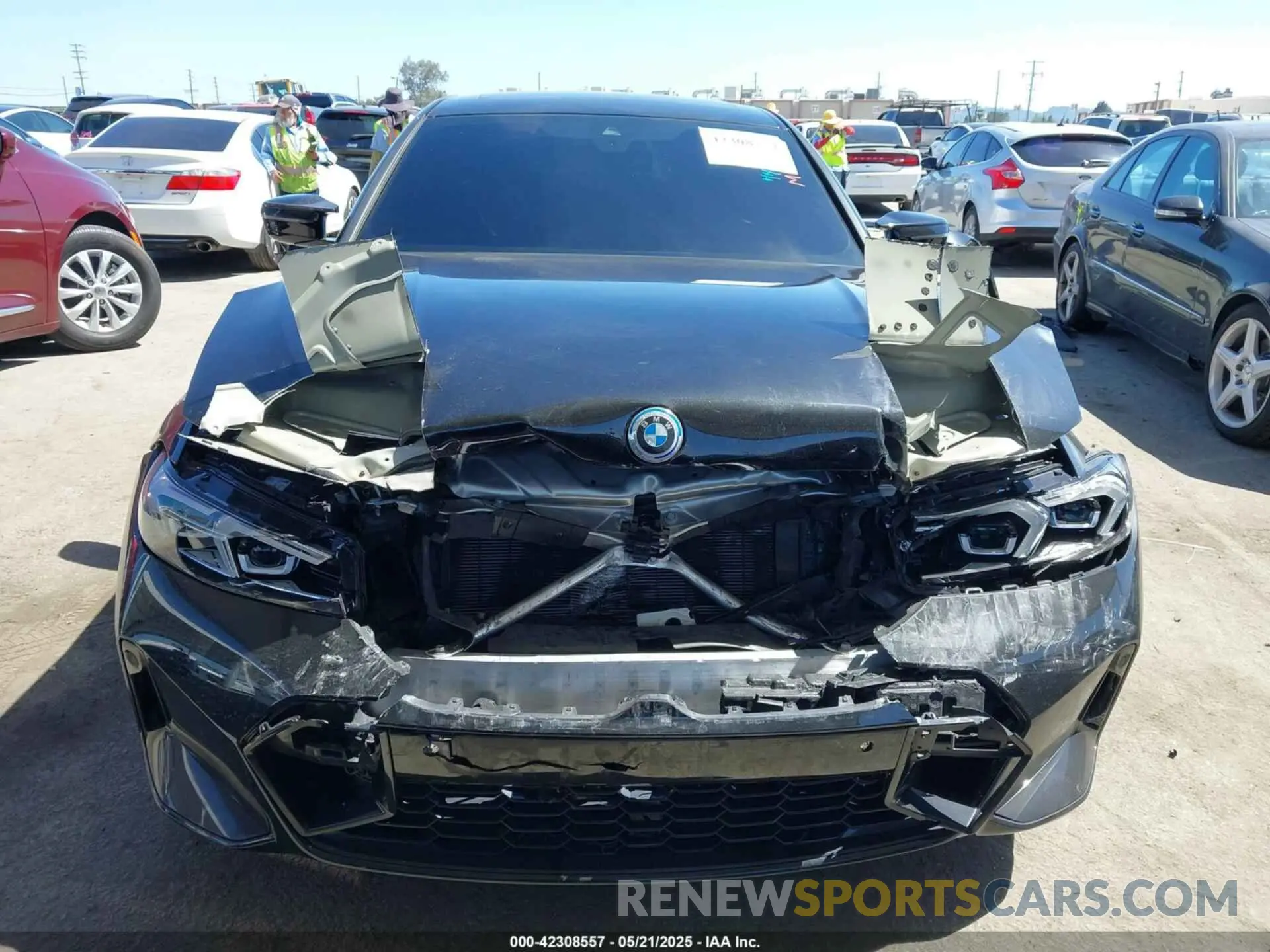 13 Photograph of a damaged car 3MW49FS01P8D52282 BMW 3 SERIES 2023