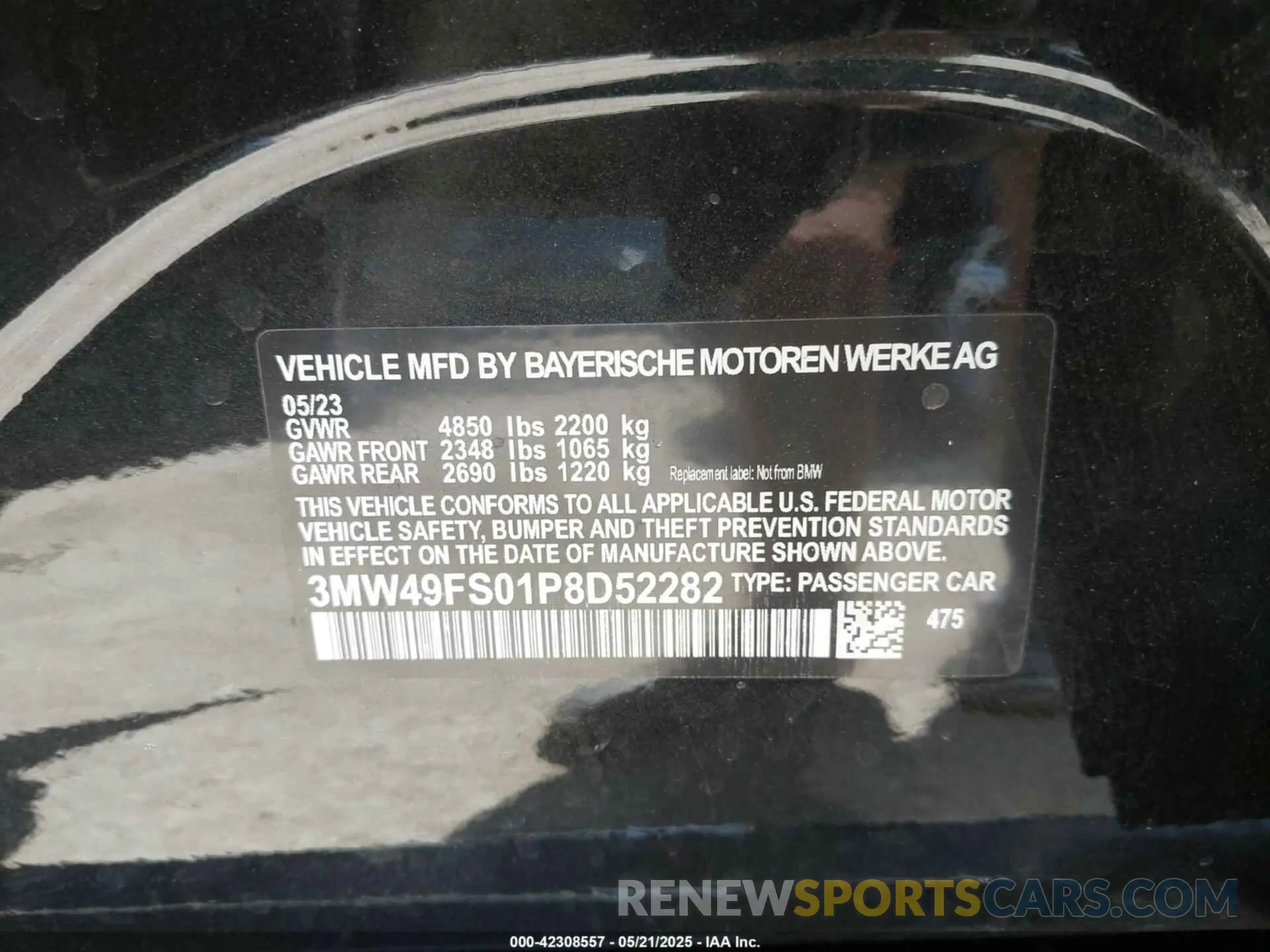 9 Photograph of a damaged car 3MW49FS01P8D52282 BMW 3 SERIES 2023