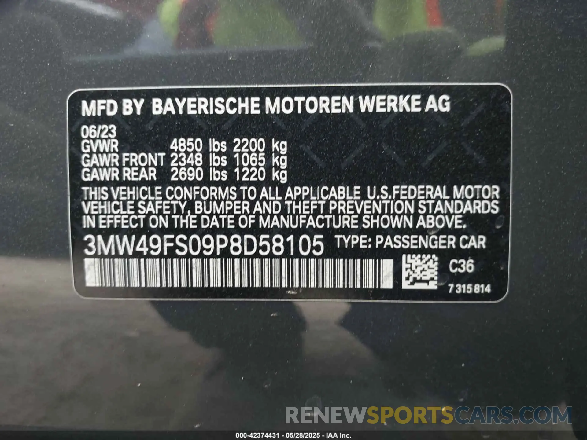9 Photograph of a damaged car 3MW49FS09P8D58105 BMW 3 SERIES 2023