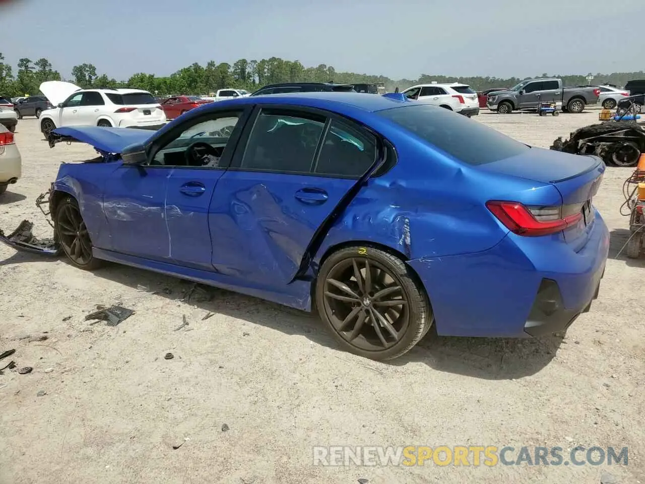2 Photograph of a damaged car 3MW69FF00P8D04288 BMW 3 SERIES 2023