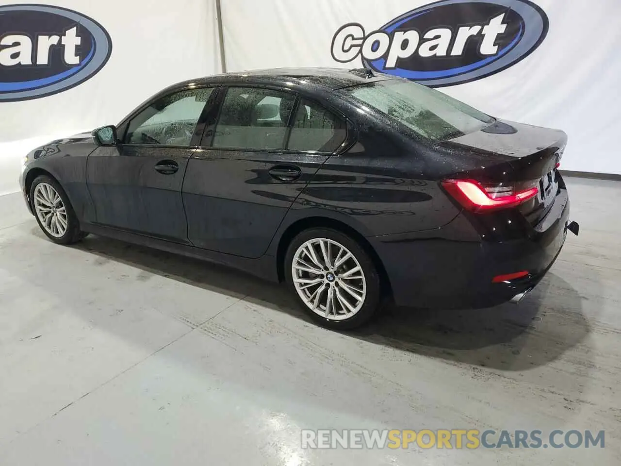 2 Photograph of a damaged car 3MW69FF00P8D57184 BMW 3 SERIES 2023