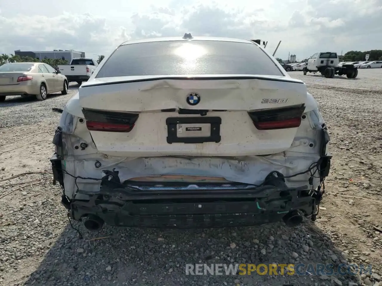 6 Photograph of a damaged car 3MW69FF03P8C91360 BMW 3 SERIES 2023