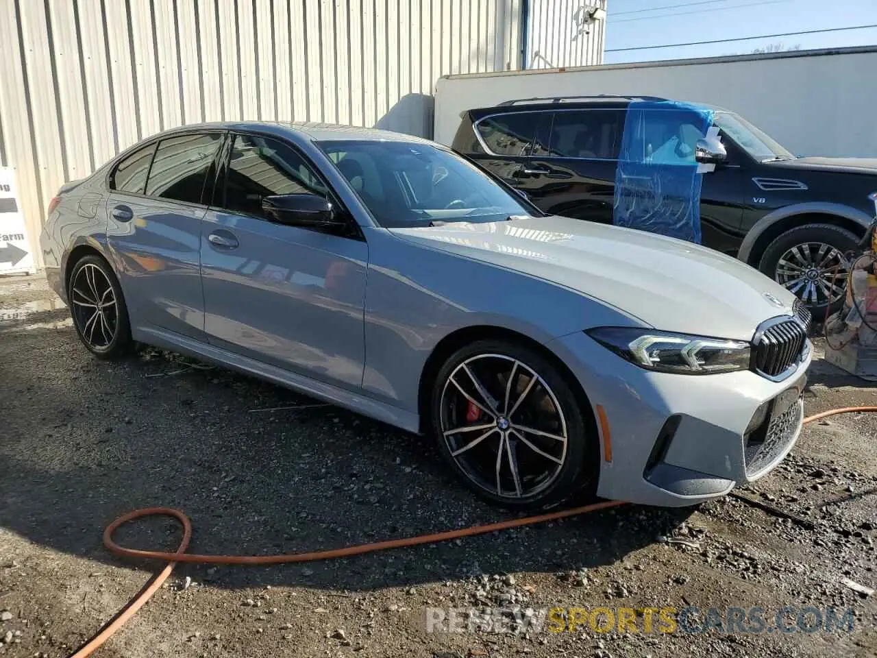 4 Photograph of a damaged car 3MW69FF03P8C97630 BMW 3 SERIES 2023