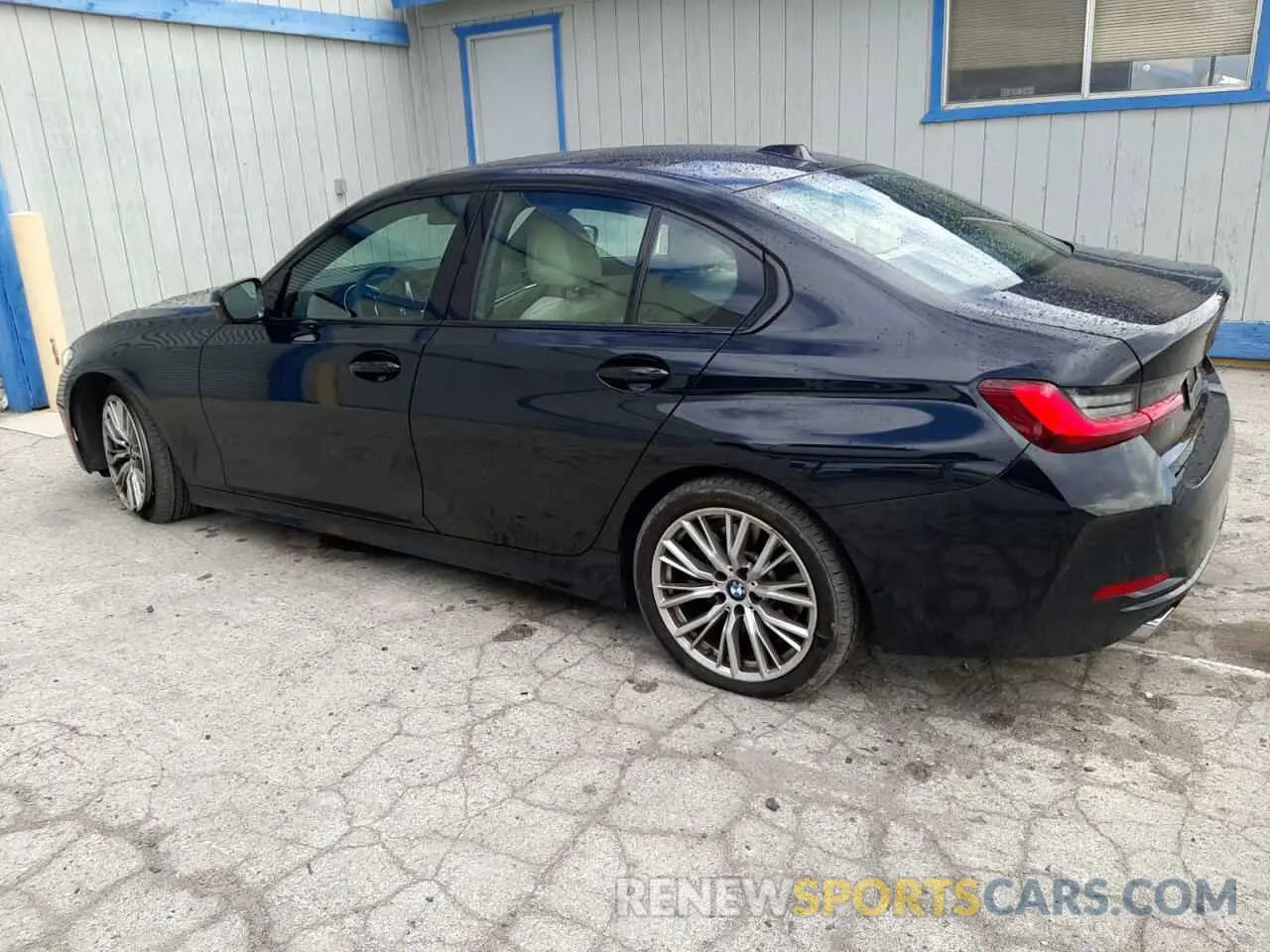 2 Photograph of a damaged car 3MW69FF05P8D35732 BMW 3 SERIES 2023
