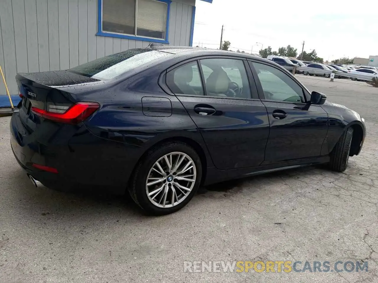 3 Photograph of a damaged car 3MW69FF05P8D35732 BMW 3 SERIES 2023