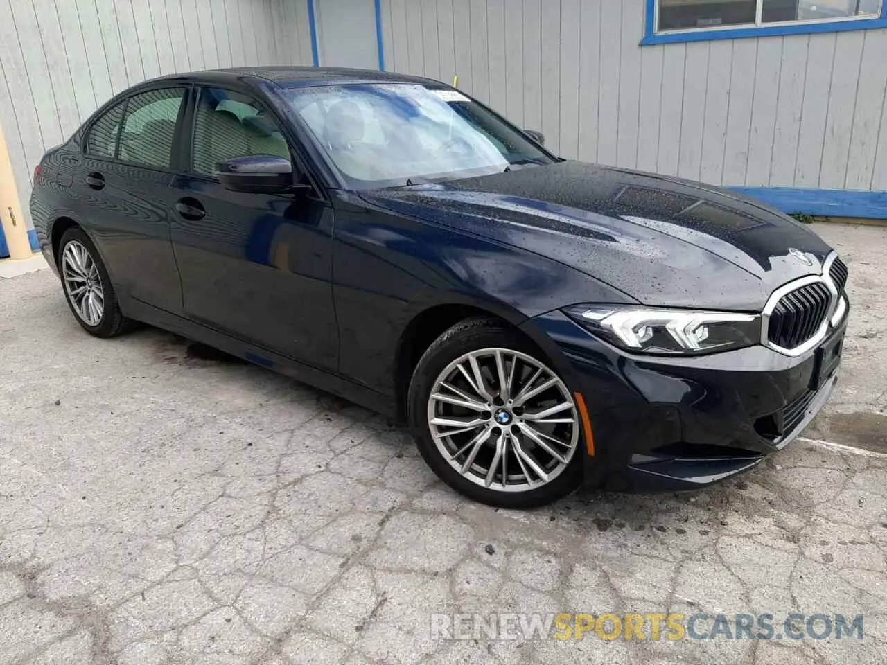 4 Photograph of a damaged car 3MW69FF05P8D35732 BMW 3 SERIES 2023
