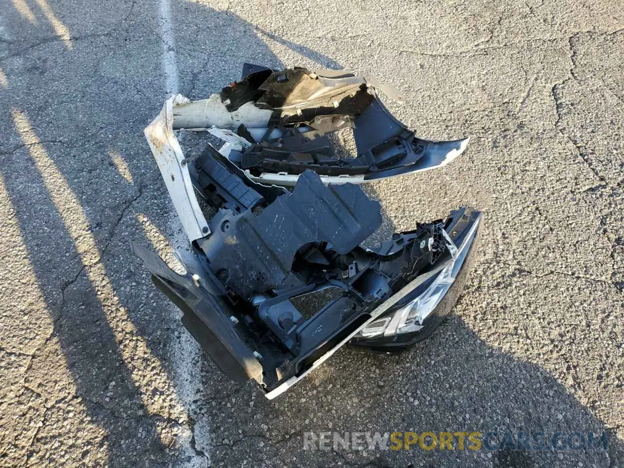 14 Photograph of a damaged car 3MW69FF05P8D73476 BMW 3 SERIES 2023