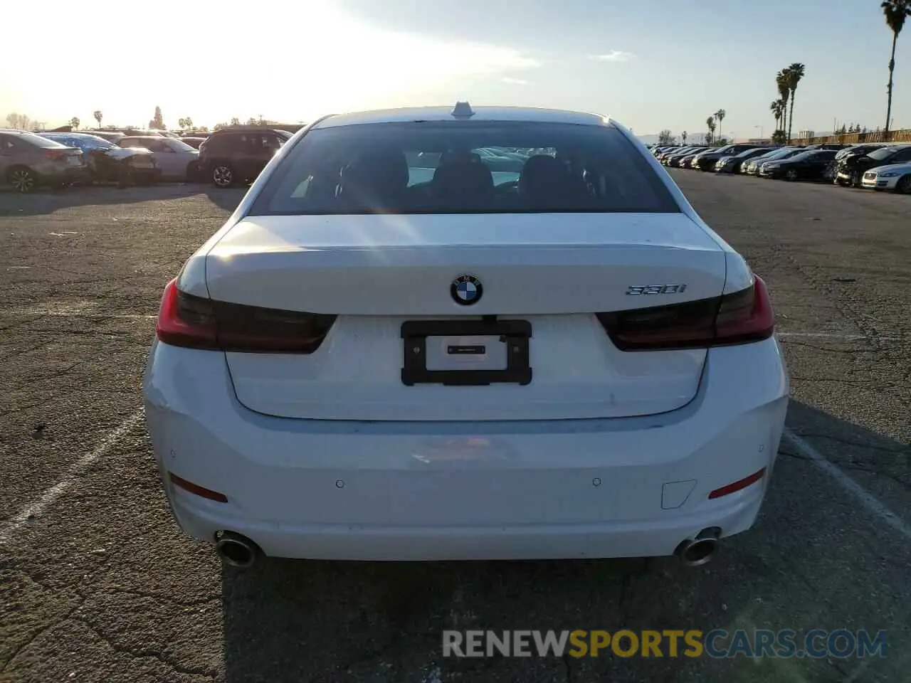 6 Photograph of a damaged car 3MW69FF05P8D73476 BMW 3 SERIES 2023