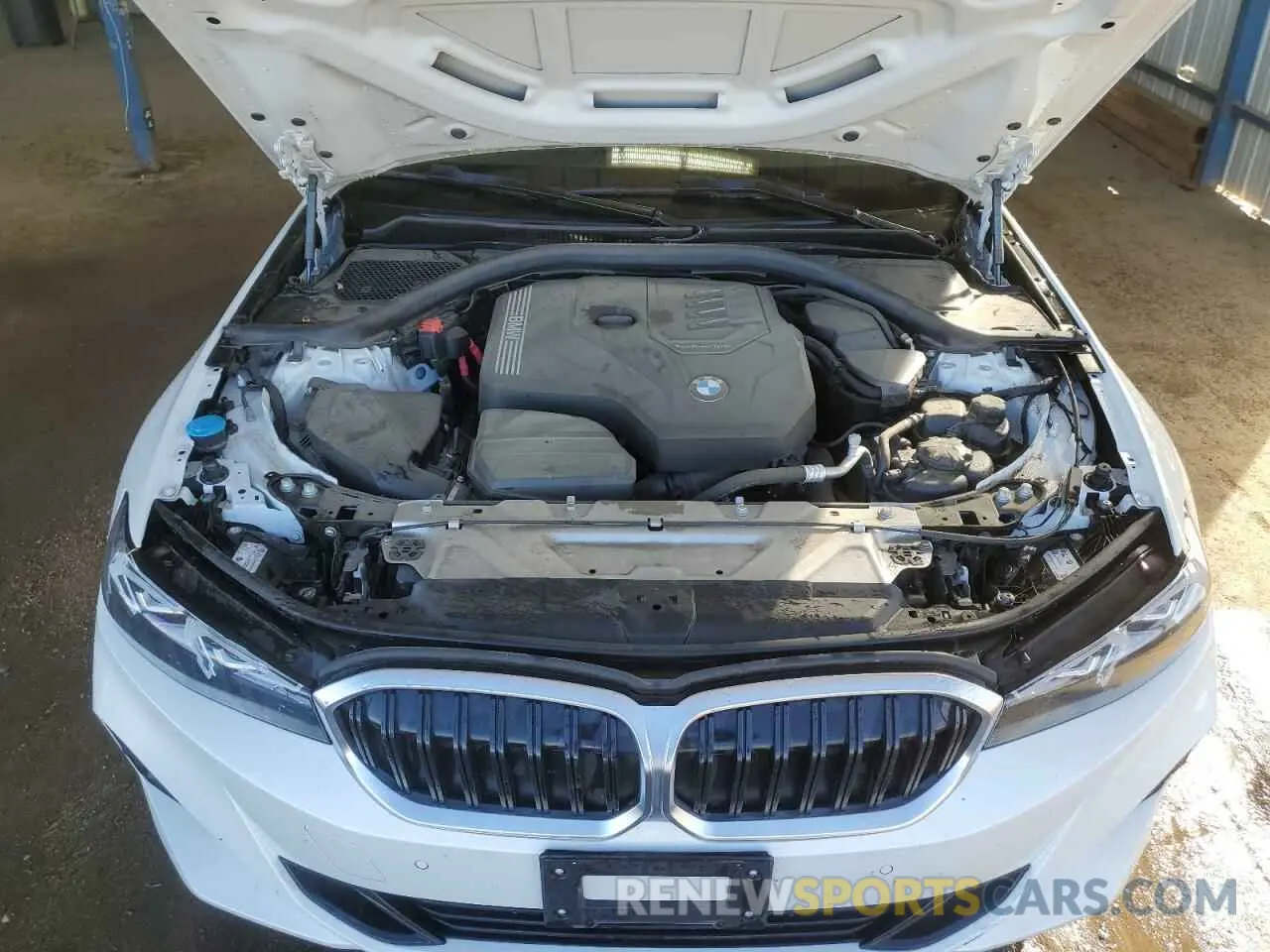 11 Photograph of a damaged car 3MW69FF06P8D56606 BMW 3 SERIES 2023