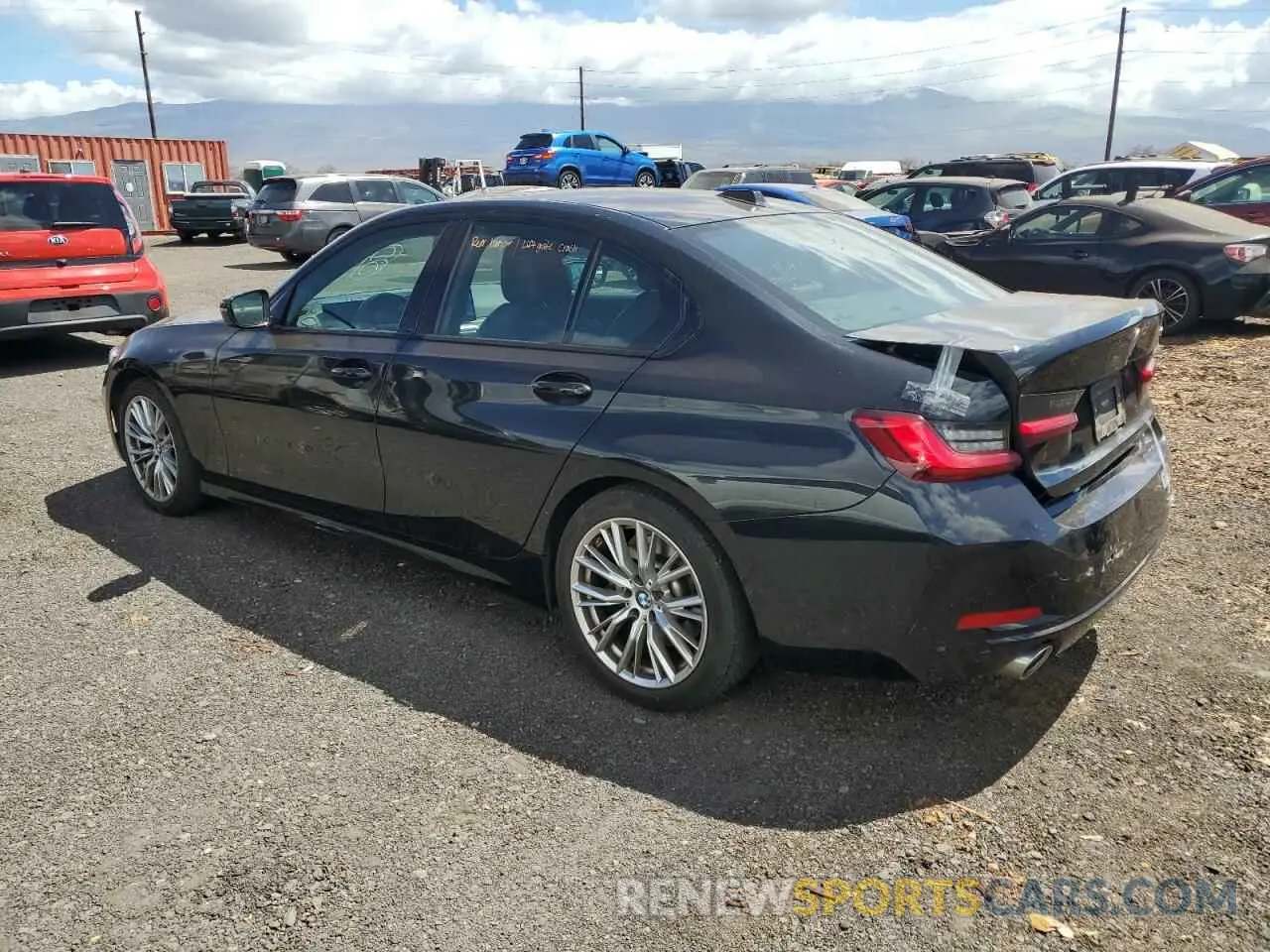 2 Photograph of a damaged car 3MW69FF07P8D19015 BMW 3 SERIES 2023