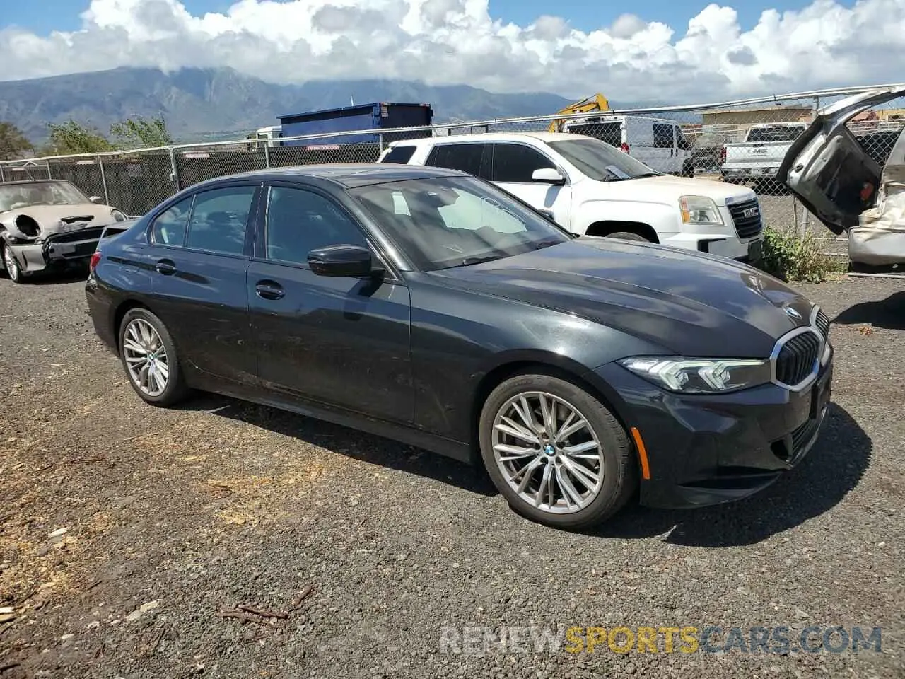 4 Photograph of a damaged car 3MW69FF07P8D19015 BMW 3 SERIES 2023