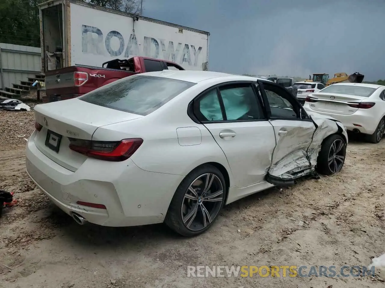 3 Photograph of a damaged car 3MW69FF08P8D45669 BMW 3 SERIES 2023