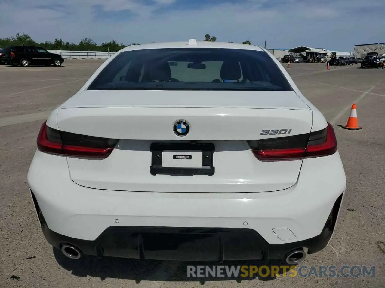 6 Photograph of a damaged car 3MW69FF0XP8D28839 BMW 3 SERIES 2023